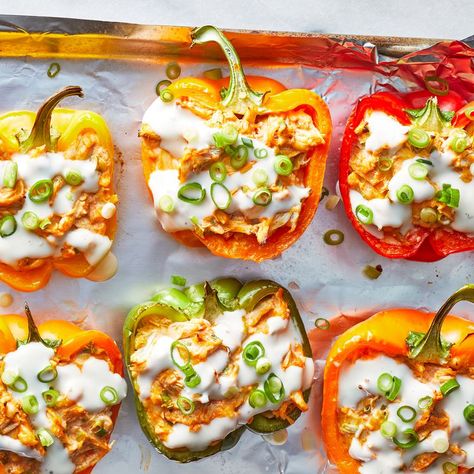 Buffalo Chicken Stuffed Peppers Buffalo Chicken Stuffed Peppers, Easy Breakfast Brunch, High Protein Dinner, Lunch Appetizers, Protein Dinner, Dessert Smoothie, Stuffed Pepper, Chicken Stuffed, Grocery Foods