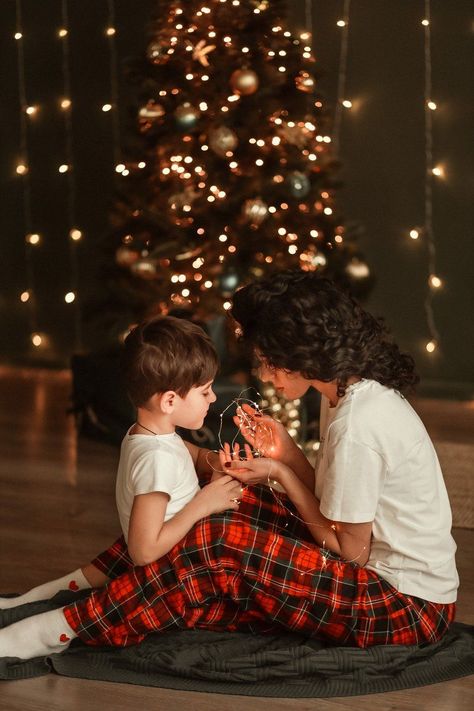 a424ed4bd3a7d6aea720b86d4a360f75desc45611842ri Toddler Christmas Photoshoot, Toddler Christmas Photos, Mommy Son Pictures, Christmas Instagram Pictures, Mother Son Photos, Son Photo Ideas, Christmas Baby Pictures, Christmas Poses, Christmas Family Photoshoot