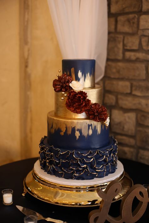 Navy and gold cake Navy And Gold Cake, Navy Blue Wedding Cakes, Navy And Burgundy Wedding, Wedding Cake Navy, Blue And Gold Wedding, Navy Blue And Gold Wedding, Burgundy Wedding Cake, Blue Gold Wedding, Winter Wedding Colors