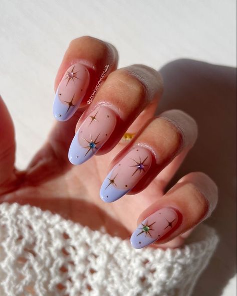 Winter Crome Nails, Celestial Almond Nails, Chrome Nails With Stars, Star Chrome Nails, Astronomy Nails, French Tips With Stars, Saturn Nails, Funky French Tip Nails, Chrome Nails With Design