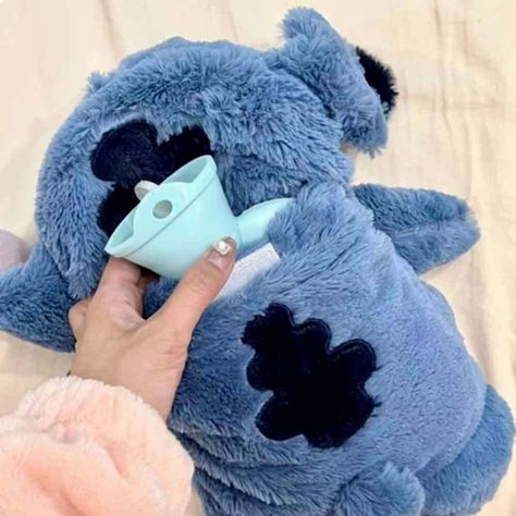 Product Description Description: Plush toy shape, it is cute and lovable. The use of high-quality materials, insulation effect is good, no odor, durable. Famous anime shape, like fans don't miss it. In winter, holding this Plush toy hot water bag, comfortable and warm. The ideal gift for lovers and friends in winter, giving them warm and lovely surprises.   Specification: Type:Hot Water Bottle Character:Stitch Color:blue Packing size:30*18*4cm Weight:360g   Package: Stitch Plush Hot Water Bottle*1 Payment Shipping Terms Returns Contact Us Payment can only be made by PayPal via eBay. We cannot take orders or payment over the phone. To ensure your purchase is protected it will only be delivered to your registered PayPal address. If your item needs to be shipped to an alternative address plea ليلو وستيتش, Stitch Plush, Angel Kids, Kawaii Disney, Lilo Y Stitch, Lilo Et Stitch, Hot Bags, Cute Stitch, Stitch And Angel