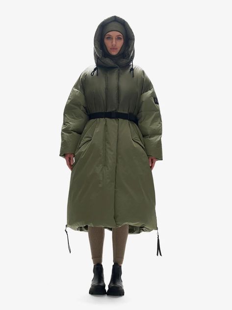 W Long Down Puffer - Stone Green – Holden Outerwear Long Down Coat, Long Puffer, Sport Chic, Down Parka, Coat Design, Down Coat, Pair Of Pants, Winter Looks, Puffer Coat