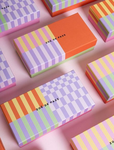 Stationary Trends 2023, Beauty Packaging Design, Holiday Packaging Design, Colorful Packaging, Colorful Box, Deco Pastel, Cards Packaging, Gift Card Design, Branding Design Packaging