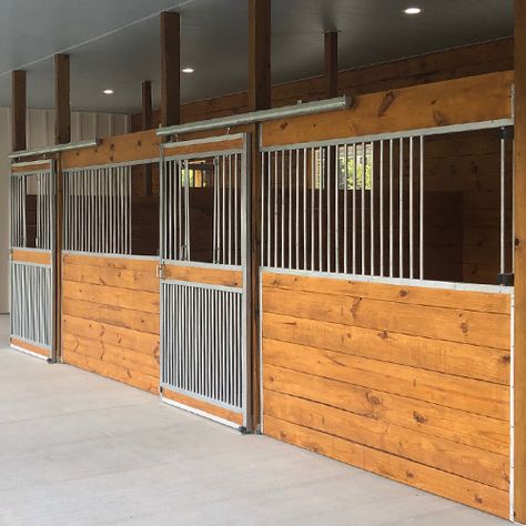 Oxford Welded Stall Front with Full Grill V-Door & Feed Door Kit | RAMM Horse Fencing & Stalls Farm Tips, Equestrian Barns, Barn Remodel, Horse Farm Ideas, Stall Fronts, Horse Barn Ideas Stables, Horse Shelter, Dream Horse Barns, Horse Barn Plans