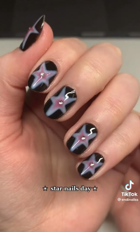 Silver Acrylics, Nails Stars, Funky Nail Art, Star Nail, Hippie Nails, Punk Nails, Grunge Nails, Spring Nail Designs, Pretty Gel Nails