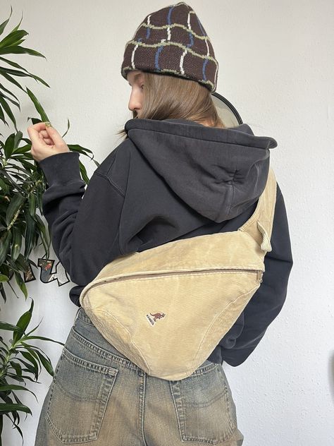 Vintage 90s Y2K Kangol Sling Bag Corduroy Gorpcore Backpack Gorpcore Backpack, Diy Streetwear, Nike Sling Bag, Vintage Sling Bag, Aesthetic Backpack, Big Bags, Sewing Bag, Men's Accessories, Vintage Tags