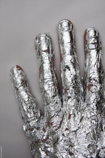 Louise Bourgeois, Tin Foil, Red Queen, Silver Lining, Wizard Of Oz, Blog Photo, Aluminum Foil, Heavy Metal, Silver Color