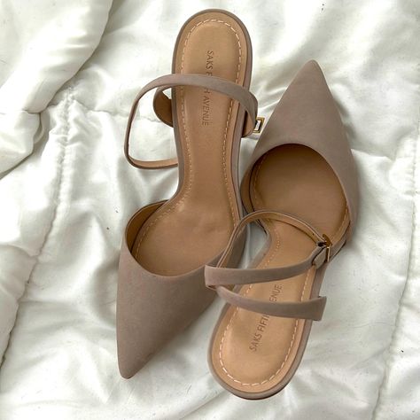 New Never Worn! Beautiful Suede Ankle Strap Can’t Buy Anymore!!! Wedding Guest Closed Toe Shoes, Office Work Shoes Women, Cute Closed Toe Shoes, Womens Fall Shoes 2024, Fall Wedding Guest Shoes, Work Heels Office Wear, Closed Toe Heels Outfits, Closed High Heels, Womens Business Casual Shoes