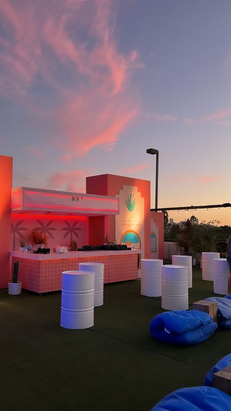 Outdoor Event Decor Summer Parties, Events Aesthetic, Party Room Decor, Influencer Event, Summer Fest, Outdoor Cinema, Party House, Room Deco, Outdoor Restaurant