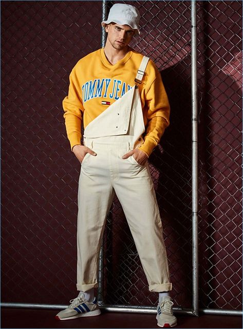 Yellow Sweatshirt Outfit, Hat Men Outfit, Stylish Sneakers Outfit, River Viiperi, Tommy Jeans Sweatshirt, Overalls Fashion, Mens Hats Fashion, Jordan Outfit, Overalls Men