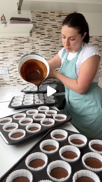 How To Make Perfect Cupcakes, How To Make Cupcakes From Scratch, Flourless Cupcakes, Simple Cupcake Designs, Large Muffins, Kids Birthday Cupcakes, Coffee Yogurt, Kid Cupcakes, Brownie Cupcakes