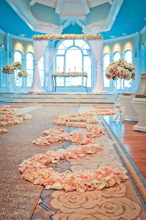 Disney Princess Theme Wedding, Diamond Wedding Theme, Romance Decor, Princess Wedding Theme, Cinderella Wedding Theme, Disney Wedding Venue, Fairytale Wedding Theme, Diamond Theme, Fairy Tail Wedding