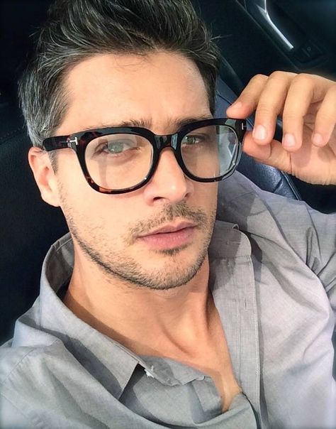 Square Face Shape Glasses, Mens Glasses Trends, Glass Frames For Men, Glasses For Face Shape, Handsome Italian Men, Mens Glasses Fashion, Chica Cool, Eyeglass Frames For Men, Square Face Shape