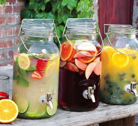 21 beverage dispensers that'll make your hydration station look like art 40th Fiesta, Sun Tea Jar, Heather Wedding, Napa Style, Best Summer Cocktails, Beverage Bar, Wedding Drinks, Hydration Station, Beverage Dispensers