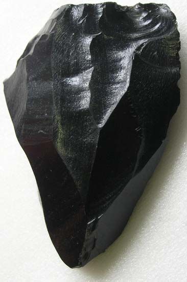 Obsidian Knife, Bay Of Plenty, Crystal Aesthetic, Obsidian Stone, Stone Age, Green Witch, Making Tools, Crystal Points, Minerals Crystals