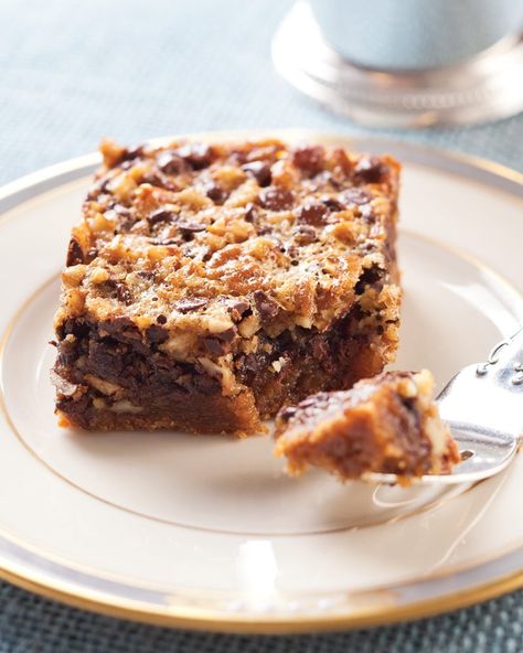 Kentucky Derby Pie Bars - Southern Lady Magazine Kentucky Derby Pecan Pie Bars, Derby Pie Bars Recipe, Kentucky Derby Pie Bars, Kentucky Derby Bars, Derby Pie Recipe Kentucky, Derby Bars, Derby Pie Bars, Sawdust Pie, Derby Pie Recipe