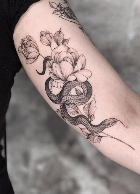 Best Ideas for Better Life Rod Of Asclepius Tattoo Feminine, Floral Tattoo Ideas, Snake And Flowers Tattoo, Different Hobbies, Snake And Flowers, Thigh Piece Tattoos, Forearm Cover Up Tattoos, Floral Thigh Tattoos, Fern Tattoo