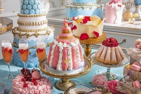 Afternoon Tea Stand, Marie Antoinette Party, Antoinette Dress, Tea Brands, Pretty Cakes, Marie Antoinette, Let Them Eat Cake, Decoration Design, Cute Food