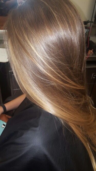 Light Brown Hair Styles, Brown Hair Styles, Light Brown Hair Color, Rambut Brunette, Blonde Hair Transformations, Brown Hair Inspo, Brunette Hair With Highlights, Dirty Blonde Hair, Honey Blonde Hair