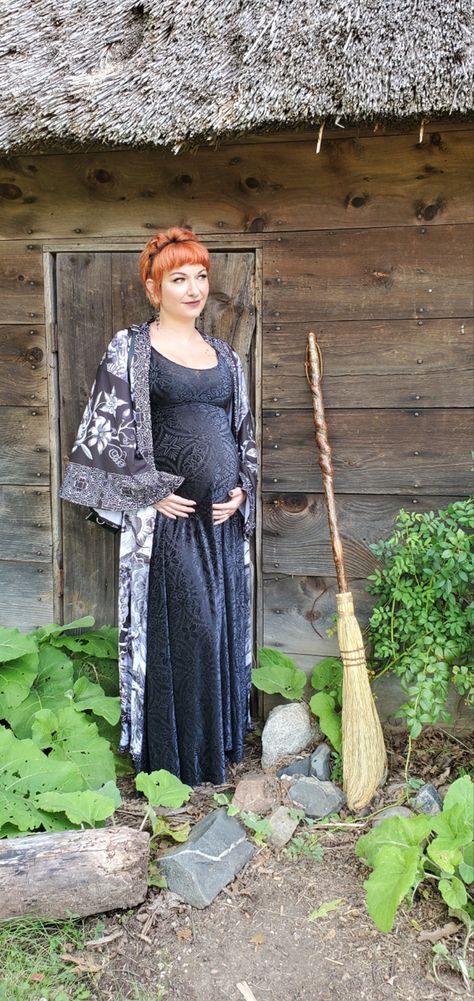 #salem #salemma #pioneervillagesalem #hocuspocus #maternity #witchy #witchyvibes #blackmilk #blackmilkclothing #spooky #spookyseason #momtobe Witchy Maternity Outfits, Goth Pregnancy, Pioneer Village, Whimsy Goth, Alt Outfits, Maternity Outfits, Black Milk Clothing, Witchy Vibes, Pregnancy Outfits