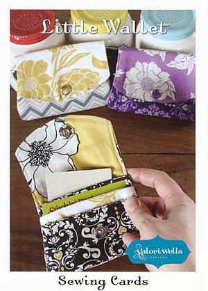 Valorie Wells card wallet Wallet Sewing Pattern, Sisters Oregon, Sew Wallet, Quilted Bags, Sewing Cards, Project Bags, Sew Ins, Beginner Sewing Projects Easy, Card Pattern