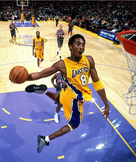 Kobe on the fastbreak in Staples Center 🔥 ICONIC Picture Kobe Bryant, Nba, Basketball