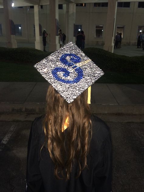 Decorated graduation cap with rhinestones. #graduation #graduationcap #decoratedgraduationcap #rhinestones #decoratedgraduationcapwithrhinestones Graduation Cap Rhinestone Design, Cap Decoration Graduation Rhinestones, Grad Cap Sparkle, Rhinestone Grad Cap Ideas, Rhinestone Graduation Cap Ideas, Grad Cap Ideas Bedazzled, Blinged Out Graduation Caps, Bejeweled Graduation Cap, Bedazzled Graduation Caps Rhinestones