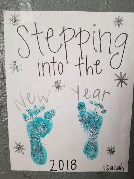 Baby Footprint Crafts, Baby Christmas Crafts, Baby Art Crafts, New Year's Eve Crafts, January Crafts, Baby Art Projects, Footprint Crafts, Toddler Art Projects, Toddler Classroom