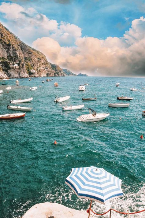 12 Beautiful Places In The Amalfi Coast Of Italy That You Have To Visit (9) Coast Of Italy, Wallpaper Travel, Amalfi Coast Travel, Amalfi Coast Italy, The Amalfi Coast, Destination Voyage, Italy Vacation, Positano, Amalfi Coast