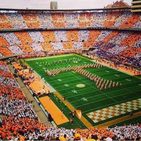 Neyland Stadium The Checkerboard Ut Football University Of Tennessee, Neyland Stadium Wallpaper, University Of Tennessee Football, Knoxville Aesthetic, Tennessee Vols Wallpaper, U Of Tennessee, Univ Of Tennessee, Tn Vols Football, Ut Knoxville