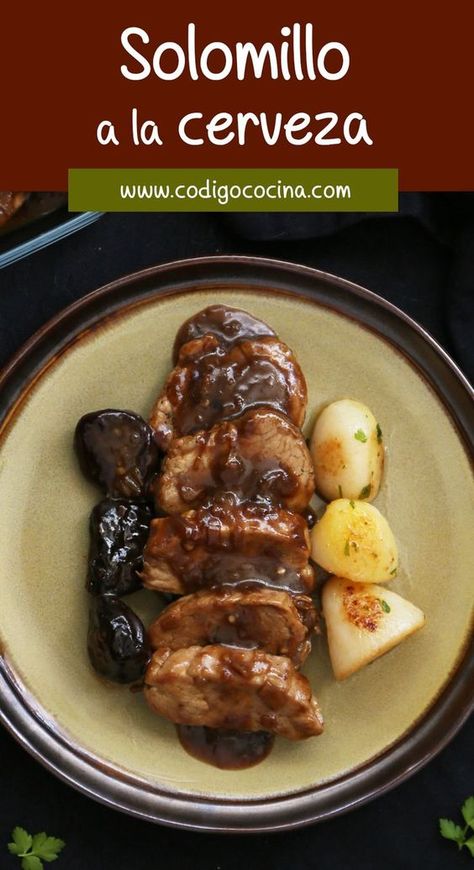 Receta para hacer solomillo de cerdo a la cerveza con ciruelas y patatas. Para ver la receta completa toca o haz clic sobre la foto. Roasted Pork Tenderloin Recipes, Cooking With Beer, Pork Loin Recipes, Pork Tenderloin Recipes, Beef Stew Recipe, Potatoe Salad Recipe, Pork Dishes, Pork Tenderloin, Bbq Recipes