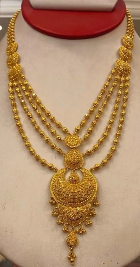 Ranihaar Gold Indian Jewelry, Ranihar Design Gold, Rani Har, Indian Gold Necklace Designs, Antique Gold Necklace, Unique Gold Jewelry Designs, Handmade Gold Necklace, Gold Jewels Design, Rani Haar