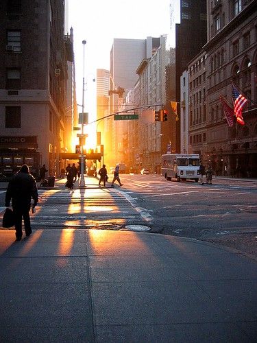 Early Morning Sunrise, Sunrise City, Morning Photography, City Lifestyle, Morning View, Morning Sunrise, New York Aesthetic, Sun City, City Photography