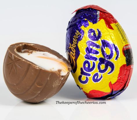 cadbury-creme Cadbury Cream Egg, Cream Eggs, Hostess Cupcakes, Homemade Beans, Cadbury Eggs, Cadbury Creme Egg, Grab Food, Cadbury Chocolate, Snack Craving