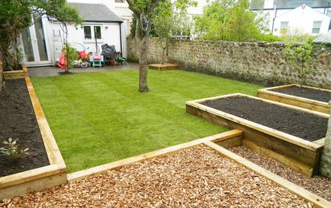 Small Child Friendly Garden, Bark Play Area In Garden, Bark Garden Ideas, Bark Chippings Garden, Garden Bark, Garden Styling, Child Friendly Garden, Chapel Conversion, Garden Sitting Areas