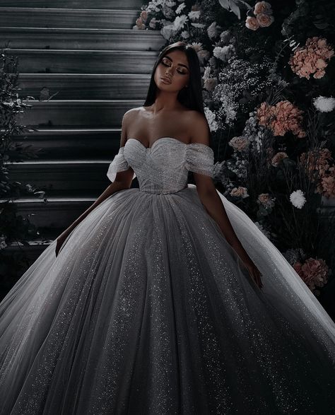 Fluffy Prom Dresses Ball Gowns, Big Puffy Dresses, Big Princess Wedding Dresses, Prom Dresses Puffy, Puffy Prom Dress, Fantasy Fits, Arabian Nights Wedding, Poofy Wedding Dress, Dresses Fairytale