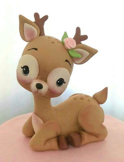 Crea Fimo, Fondant Animals, Cake Topper Tutorial, Fondant Cake Toppers, Polymer Clay Ornaments, Fondant Tutorial, Christmas Clay, Polymer Clay Christmas, Fondant Toppers