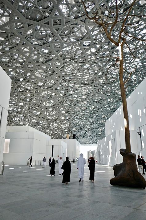 Louvre Abu Dhabi Architecture, Louvre Dubai Abu Dhabi, The Louvre Abu Dhabi, Abu Dhabi Architecture, Louvre Abu Dhabi Aesthetic, Louvre Museum Abu Dhabi, Guggenheim Abu Dhabi, Futuristic Inspiration, Modern Mosque