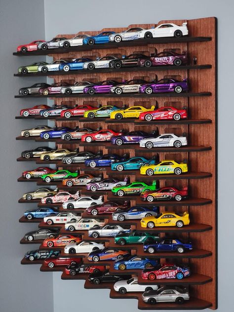 Hot Wheels Cars Display, Bedroom Area Rugs, Diecast Cars Display, Hot Wheels Room, Hot Wheels Display, Hot Wheels Garage, Small Garage, Shoelace Patterns, Hot Weels