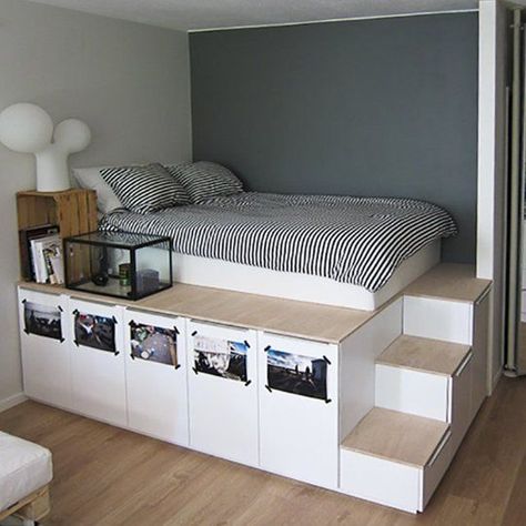 Underbed Storage Solutions for Small Spaces (via Bloglovin.com ) Diy Seng, Ikea Platform Bed, Apartemen Studio, Små Rum Lidt Plads, Diy Storage Bed, Storage Ikea, Murphy Bed Ikea, Storage Beds, Platform Storage Bed