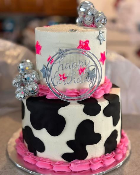 18th Birthday Cake Cow, Easy Cow Birthday Cake, Disco Cowgirl 1st Birthday Cake, Sweet 16 Cow Cake, Hot Pink Cow Print Cake, 18th Birthday Party Cowgirl, Sweet 16 Cow Print Theme, Cowprint Birthday Cakes, Pink Cow Print Birthday Cake