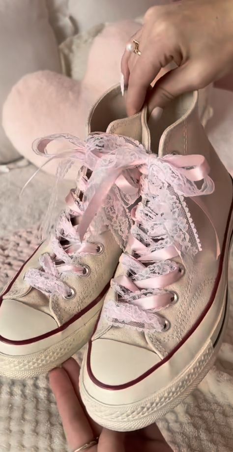 Lace Shoelaces, Coquette Kawaii, Cute Converse, Converse Pink, Dr Shoes, Kawaii Shoes, Pink Converse, Shoes Converse, Pink Girly Things