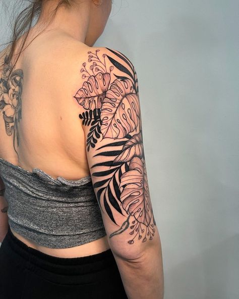 Picture version of this leafy sleeve!! Thanks to my tough client for spending the time and travel to get this!🫶🏽✨ @fineprinttattoos… | Instagram Leafy Floral Sleeve Tattoo, Arm Pieces Tattoo Women, Tropical Shoulder Tattoo, Hawaiian Leaves Tattoo, Monstera Shoulder Tattoo, Houseplant Tattoo Sleeve, Tropical Arm Sleeve Tattoo, Plant Tattoo Shoulder, Monstera Leaves Tattoo