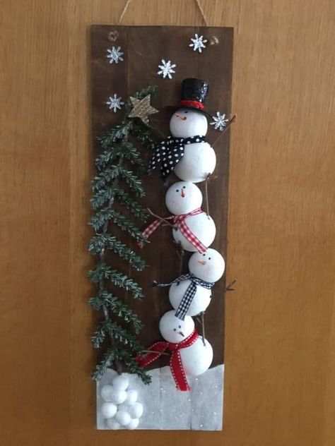 Store Christmas Decorations, Dollar Store Christmas Decorations, Dollar Store Christmas Crafts, Dollar Store Christmas, Christmas Crafts To Make, Pottery Handbuilding, Christmas Decorations Diy Outdoor, Diy Christmas Decorations Easy, Christmas Wood Crafts