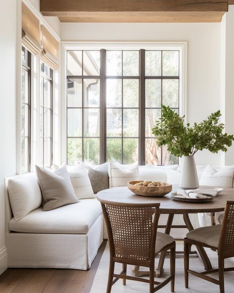 Open Kitchen With Breakfast Nook, Modern Rustic Breakfast Nook, Breakfast Sitting Area Ideas, Modern Traditional Breakfast Nook, Dining Nook Off Kitchen, Breakfast Nook Next To Dining Room, Breakfast Nook Kitchen Layout, Breakfast Nook Styling, Corner Banquette Living Room