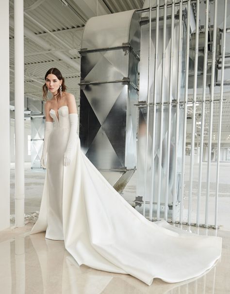 Rivini By Rita Vinieris, Sleek Wedding Dress, Rita Vinieris, Classic Wedding Gown, Bridal Trends, Corset Gown, Detachable Skirt, Trends 2023, Wedding Dresses Satin