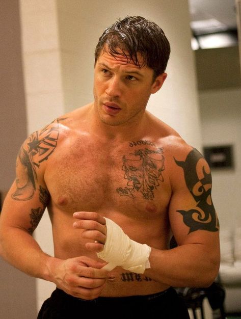 Read more about Tom Hardy finds parenting hard on Business Standard. Actor Tom Hardy says there is nothing more challenging than trying to be a good father to his two children. Tom Hardy Shirtless, Tom Hardy Warrior, Warrior 2011, Tom Hardy Movies, Tom Hardy Photos, Tom Hardy Hot, Steven Knight, Charlie Day, Beatiful People