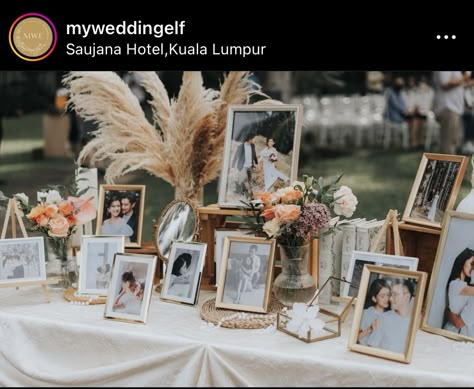 Wedding Picture Table Display, Wedding Photo Table Display, Picture Table Display, Photo Table Display, Wedding Photo Display At Reception, Photo Display Table, Photo Wedding Centerpieces, Open Day Ideas, Photo Display Wedding