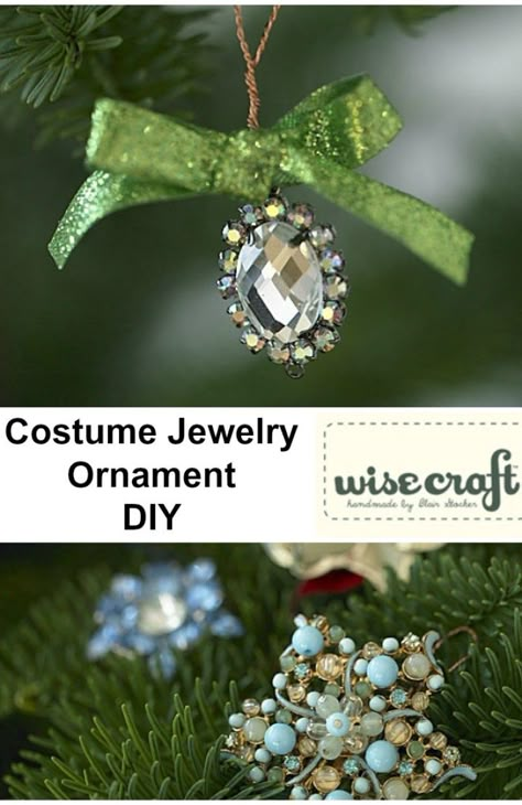 Vintage Jewelry Christmas Ornaments Diy, Costume Jewelry Christmas Ornaments, Vintage Jewelry Christmas Ornaments, Costume Jewelry Crafts Projects, Holiday Ornaments Diy, Upcycling Crafts, Easy Ornaments, Jewel Ornaments, Costume Jewelry Crafts