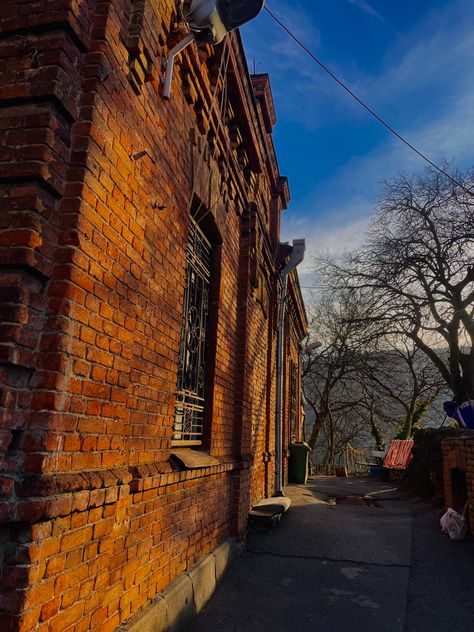 #brick #wall #old #esthetic #photography Brick Apartment, Old Brick Wall, Brick Walls, Old Bricks, Wall Street, Brick Wall, Senior Photos, Force, Building